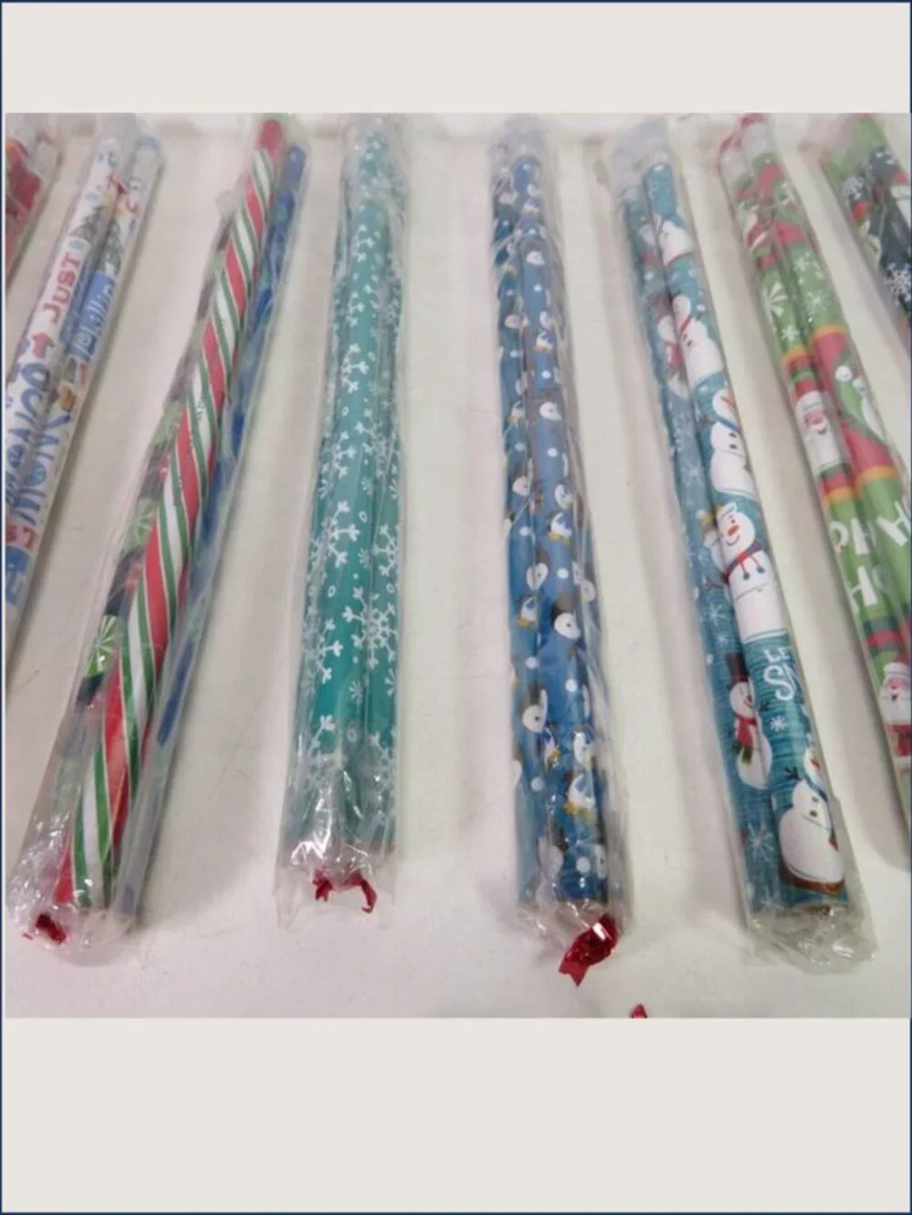 Bulk 84 Christmas Winter Holographic Pencils New Unsharpened Party Favors 3-Pack